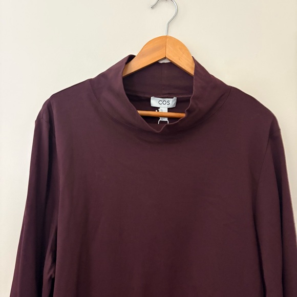 NEW COS long-sleeved mock neck top in a dark plum wide sleeves 100% Cotton Sz L - Picture 4 of 13